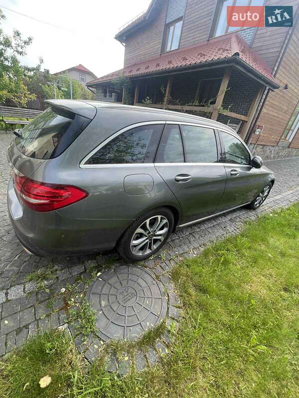Універсал Mercedes-Benz C-Class 2017 в Стрию