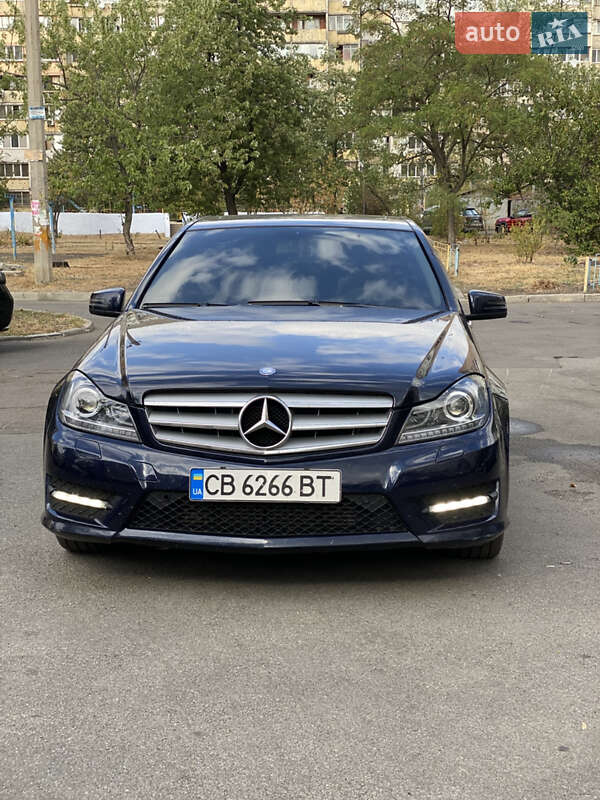 Седан Mercedes-Benz C-Class 2012 в 