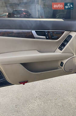 Седан Mercedes-Benz C-Class 2012 в 