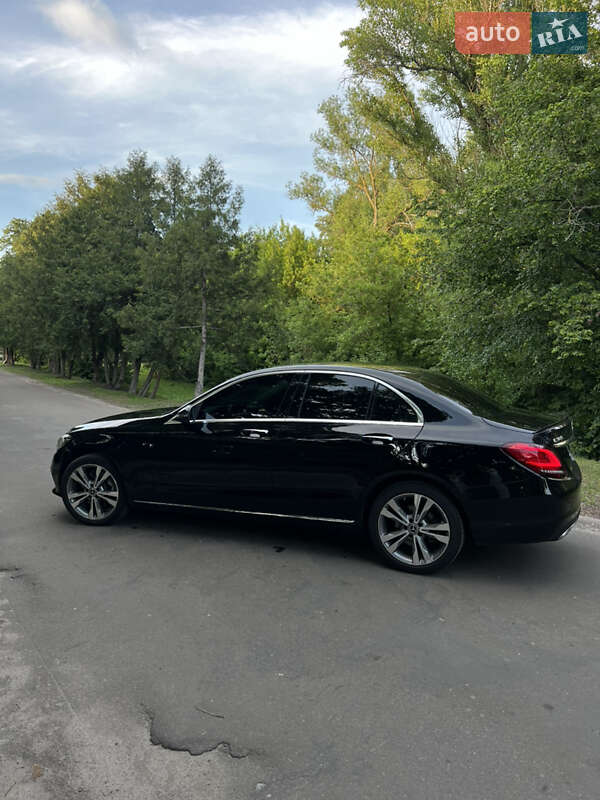 Седан Mercedes-Benz C-Class 2019 в Киеве