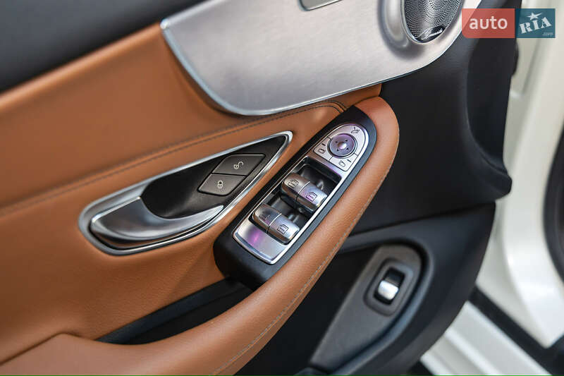 Кабриолет Mercedes-Benz C-Class 2019 в Луцке