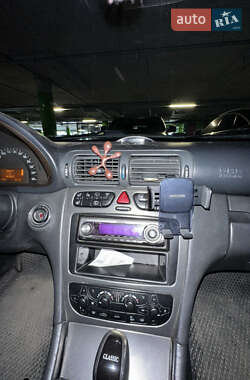 Универсал Mercedes-Benz C-Class 2001 в 