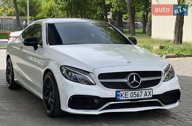 Купе Mercedes-Benz C-Class 2016 в 