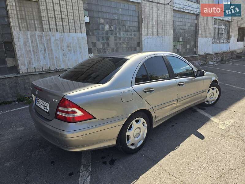 Седан Mercedes-Benz C-Class 2005 в Калинівці