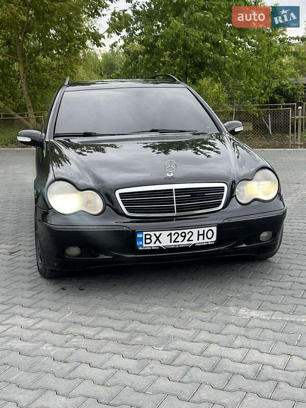 Универсал Mercedes-Benz C-Class 2002 в Зборове