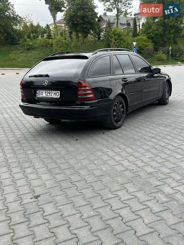 Универсал Mercedes-Benz C-Class 2002 в Зборове