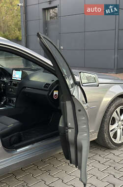 Универсал Mercedes-Benz C-Class 2011 в 
