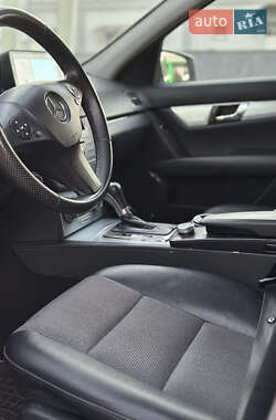 Универсал Mercedes-Benz C-Class 2011 в 