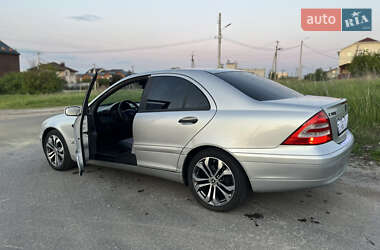 Седан Mercedes-Benz C-Class 2003 в 