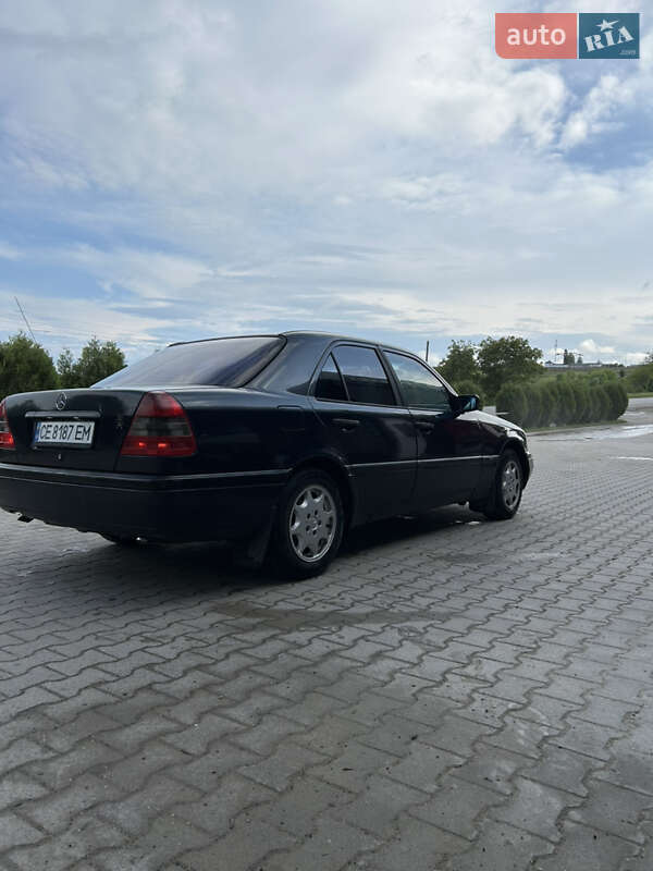 Седан Mercedes-Benz C-Class 1996 в Чернівцях