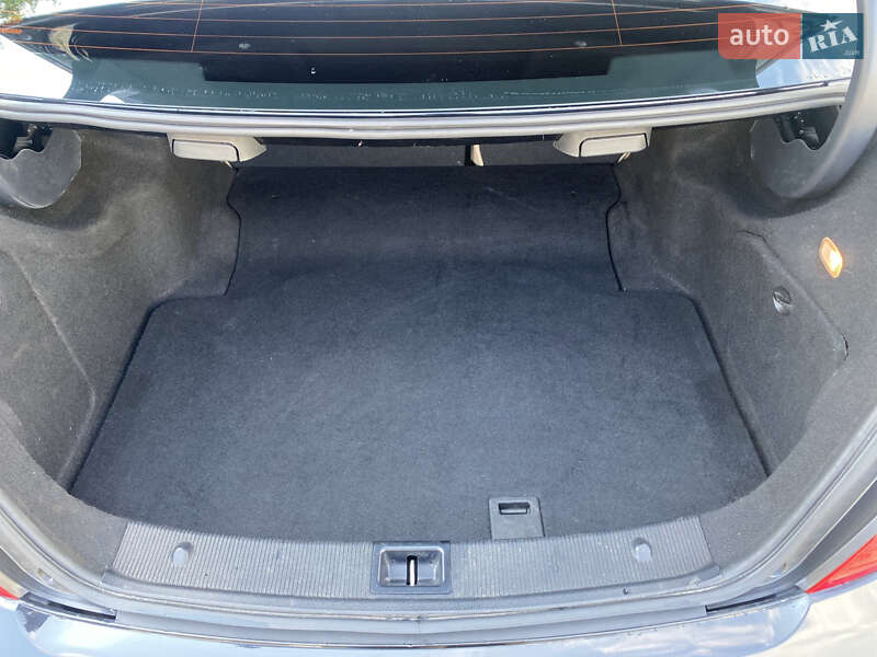 Седан Mercedes-Benz C-Class 2012 в Лубнах