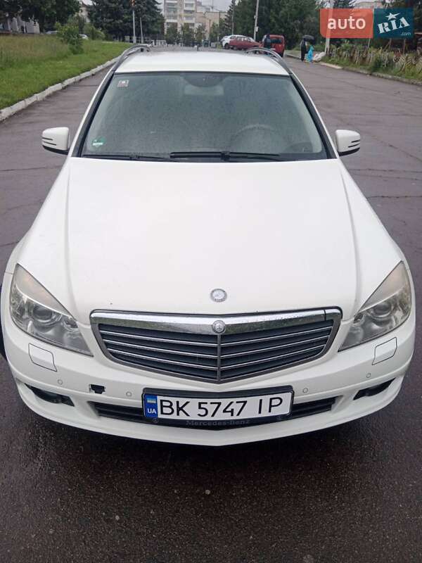 Универсал Mercedes-Benz C-Class 2010 в Ровно