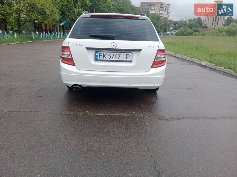 Универсал Mercedes-Benz C-Class 2010 в Ровно