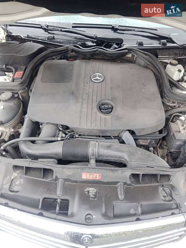 Универсал Mercedes-Benz C-Class 2010 в Ровно