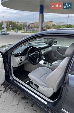 Купе Mercedes-Benz C-Class 2004 в 