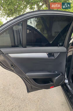 Седан Mercedes-Benz C-Class 2011 в 