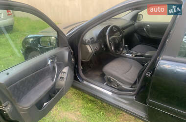 Универсал Mercedes-Benz C-Class 2004 в 