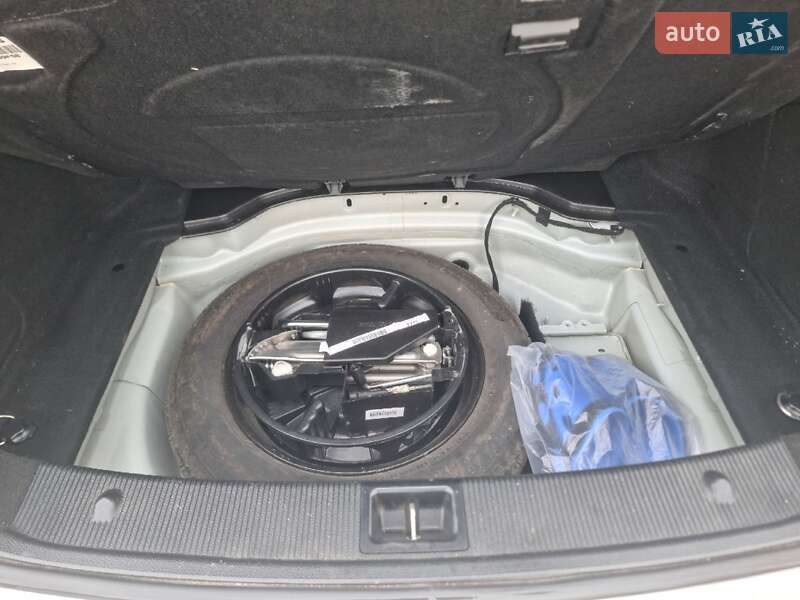 Седан Mercedes-Benz C-Class 2013 в Житомирі