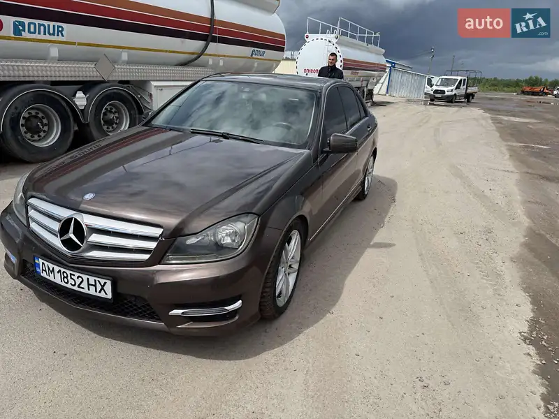 Mercedes-Benz C-Class