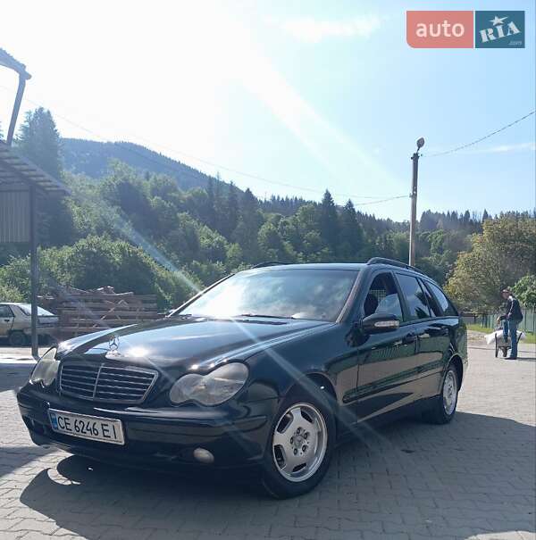 Универсал Mercedes-Benz C-Class 2002 в Верховине