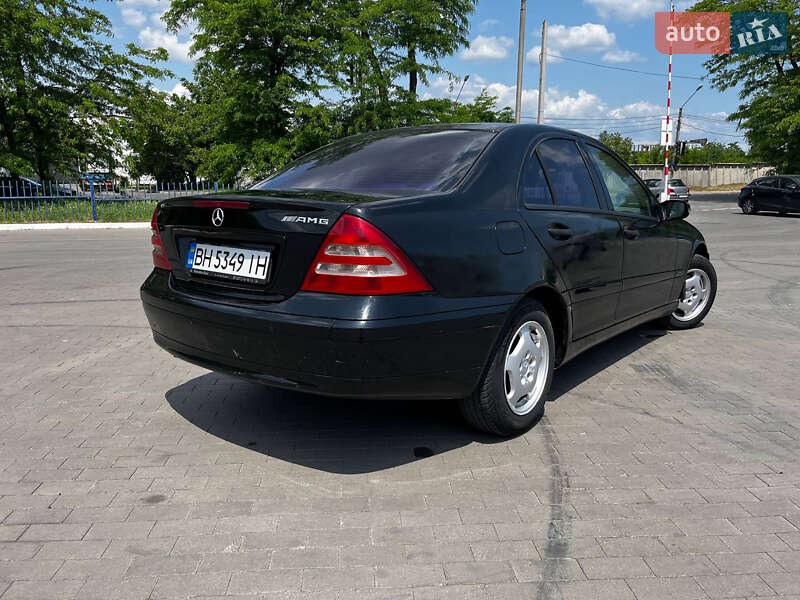 Седан Mercedes-Benz C-Class 2002 в Одессе
