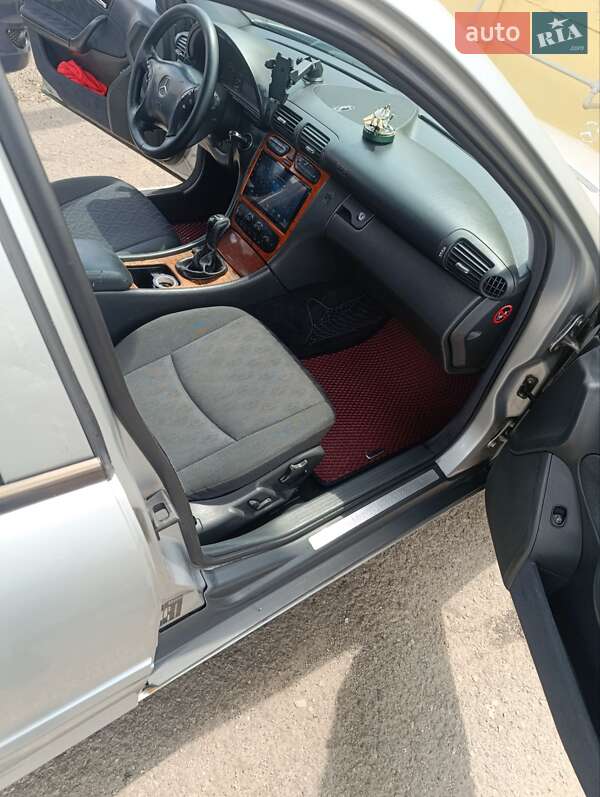 Седан Mercedes-Benz C-Class 2000 в Харкові