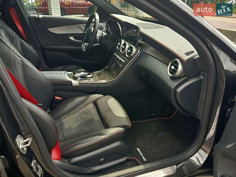 Универсал Mercedes-Benz C-Class 2019 в Киеве