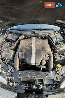 Седан Mercedes-Benz C-Class 2003 в 