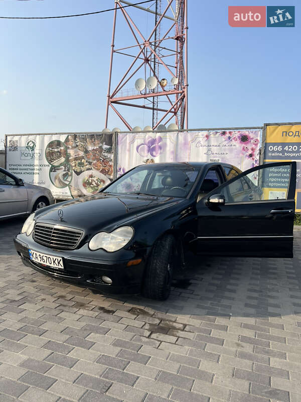 Седан Mercedes-Benz C-Class 2003 в Лубнах