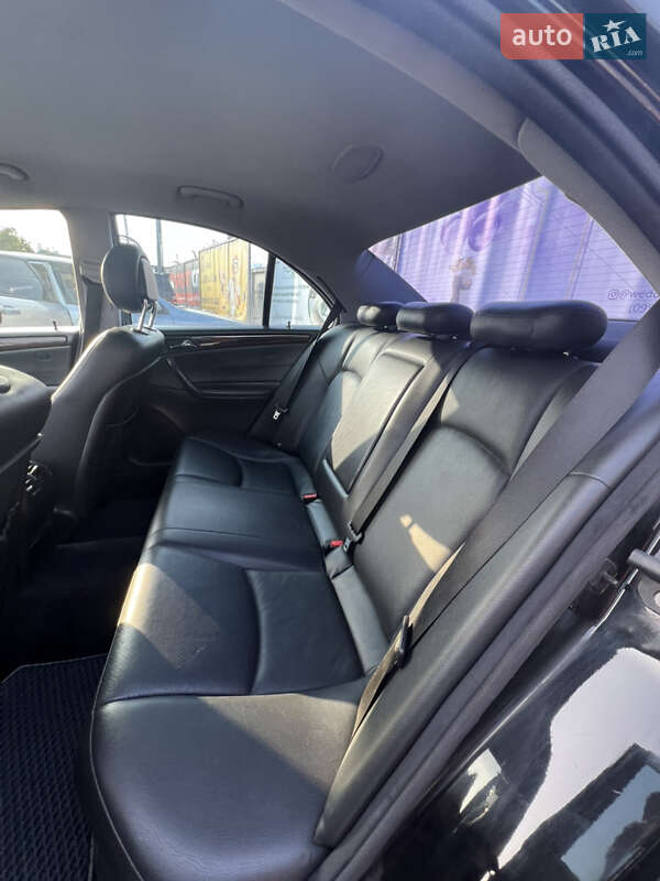 Седан Mercedes-Benz C-Class 2003 в Лубнах