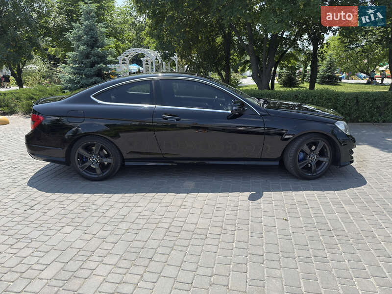 Купе Mercedes-Benz C-Class 2012 в Каменском