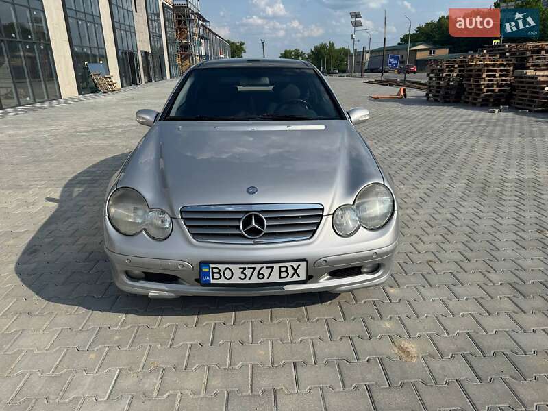 Купе Mercedes-Benz C-Class 2003 в Тернополе