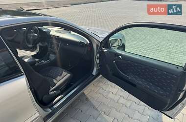 Купе Mercedes-Benz C-Class 2003 в 