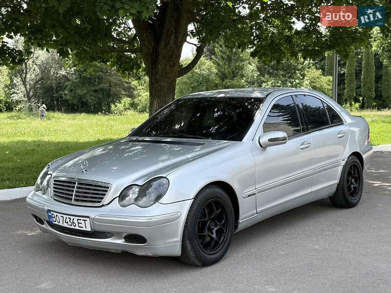 Седан Mercedes-Benz C-Class 2000 в Ровно
