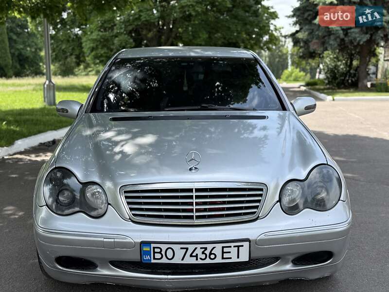 Седан Mercedes-Benz C-Class 2000 в Ровно