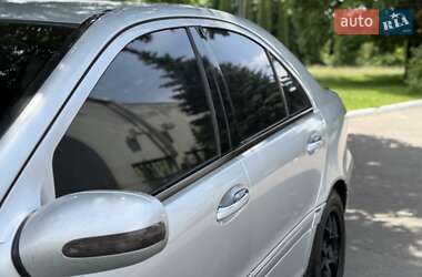 Седан Mercedes-Benz C-Class 2000 в 