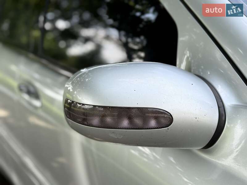 Седан Mercedes-Benz C-Class 2000 в Ровно