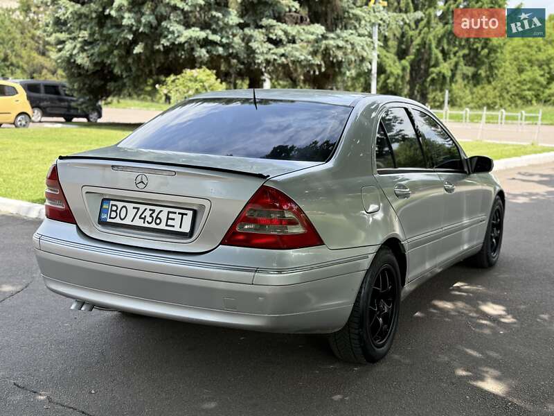 Седан Mercedes-Benz C-Class 2000 в Ровно