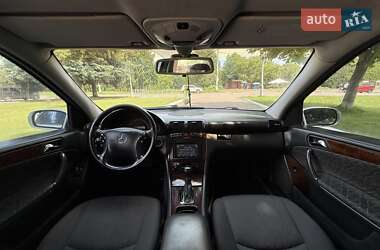 Седан Mercedes-Benz C-Class 2000 в 