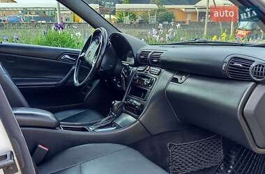 Універсал Mercedes-Benz C-Class 2002 в 