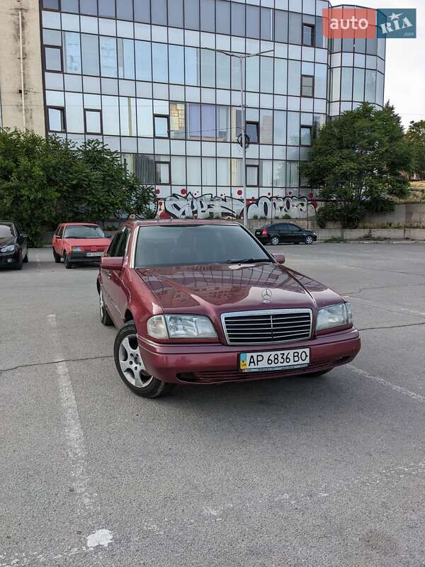 Mercedes-Benz C-Class 1994