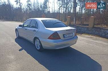 Седан Mercedes-Benz C-Class 2001 в 