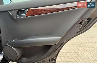 Универсал Mercedes-Benz C-Class 2009 в 
