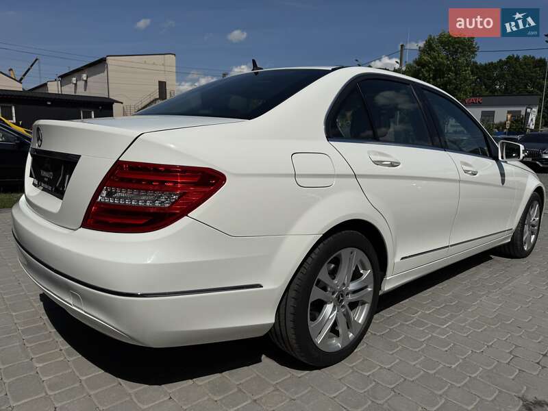 Седан Mercedes-Benz C-Class 2013 в Вінниці