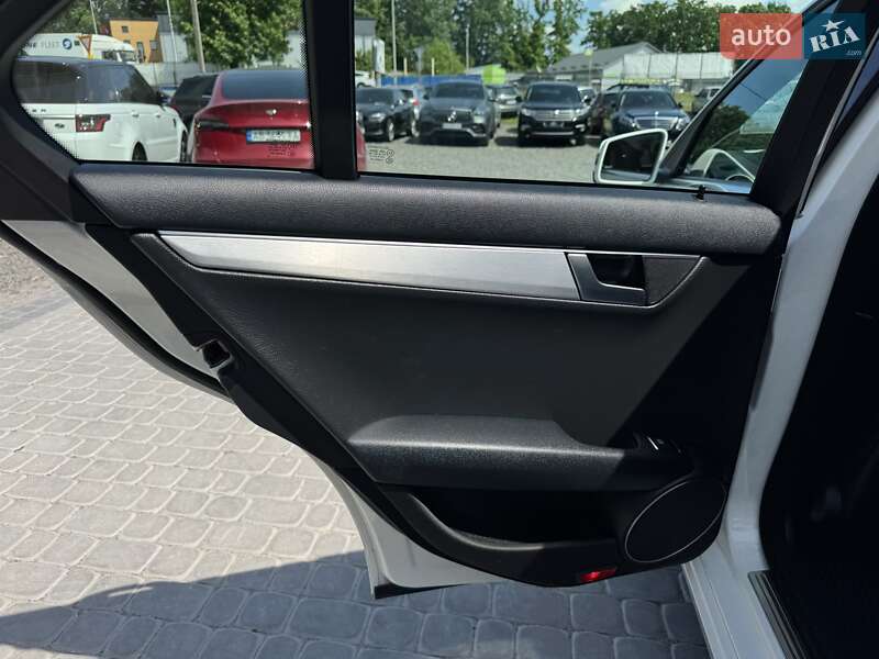 Седан Mercedes-Benz C-Class 2013 в Вінниці