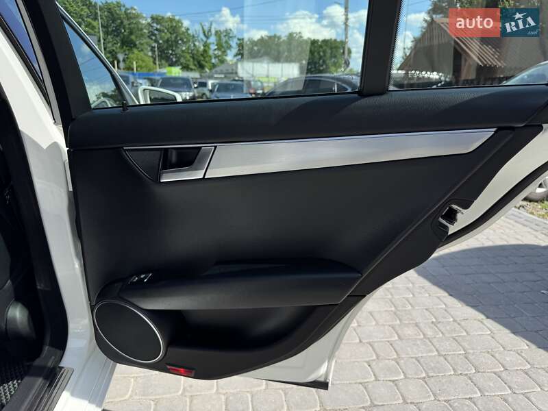 Седан Mercedes-Benz C-Class 2013 в Вінниці