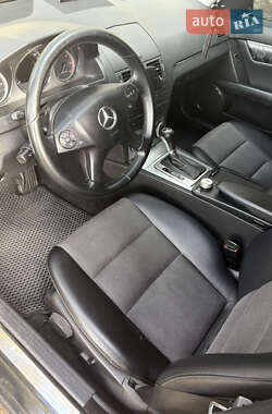 Универсал Mercedes-Benz C-Class 2010 в 