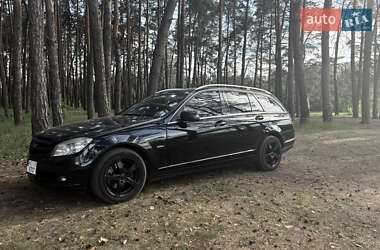 Универсал Mercedes-Benz C-Class 2010 в 