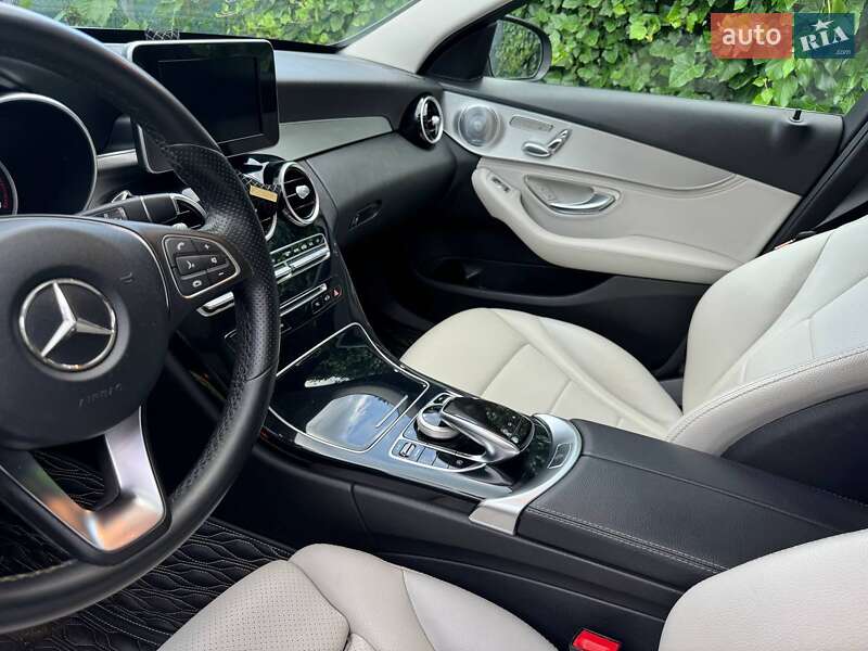 Седан Mercedes-Benz C-Class 2015 в Киеве