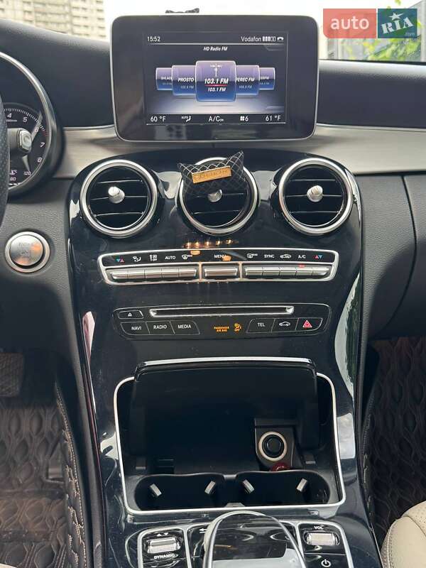 Седан Mercedes-Benz C-Class 2015 в Киеве